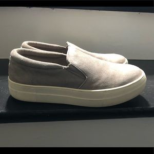 🚨SALE 🚨 Steve Madden “Gills” plaform sneaker